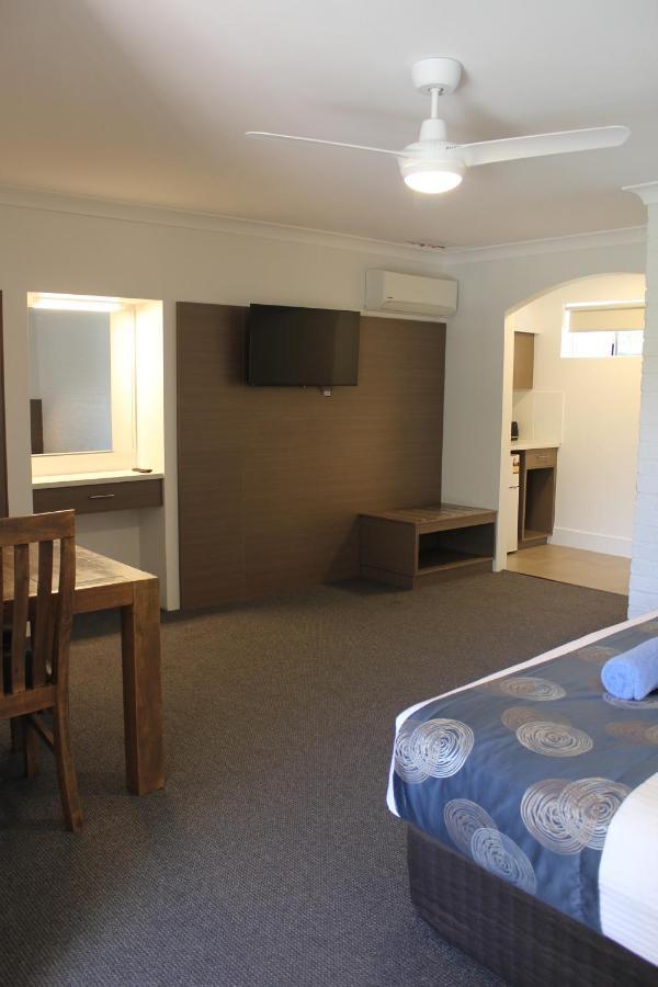 Aston Motel Yamba Kültér fotó
